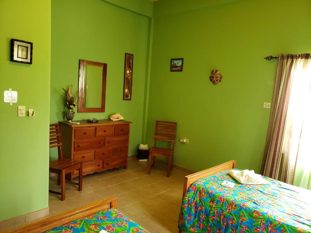 SLO-N-EZ Villa- Gold Standard Certified photo 2