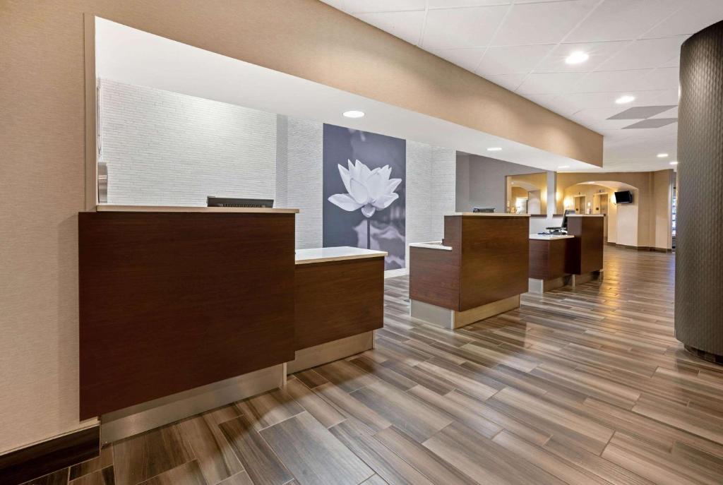 La Quinta by Wyndham Tacoma - Seattle photo 4
