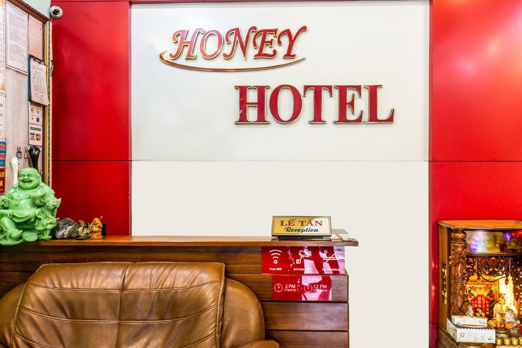 Honey Hotel