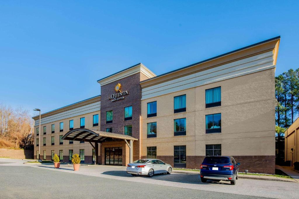 La Quinta Inn & Suites by Wyndham Bel Air/I-95 Exit 77A image