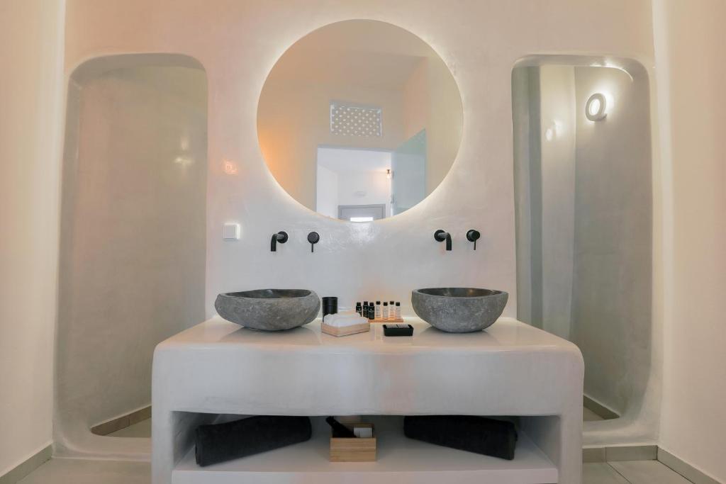 Сьюит (Large Suite with Hot Tub - Cave), Eternity Suites Santorini