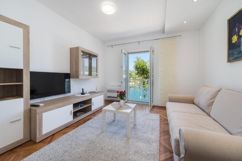 Apartments Ema photo 3