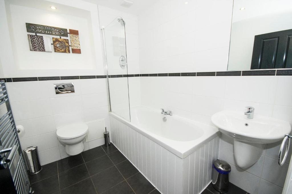 Parkhill Luxury Serviced Apartments - City Centre Apartments photo 1
