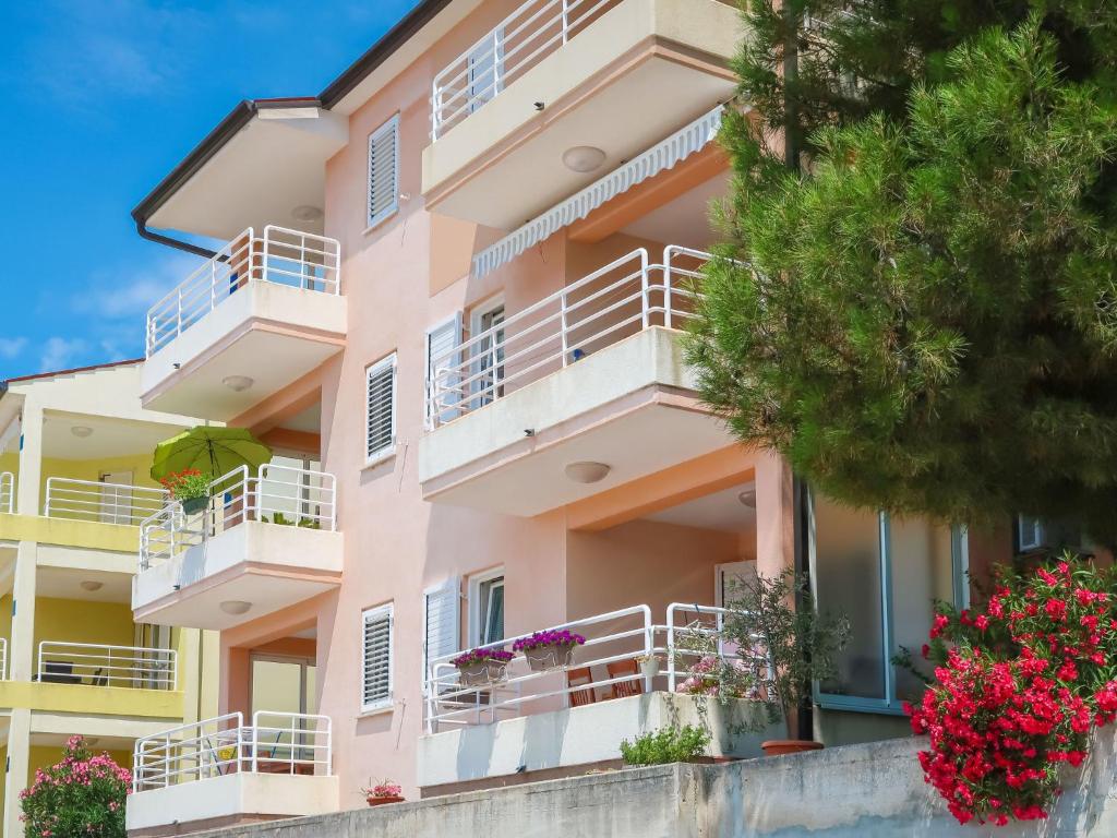 Apartment Egle - RAC163 by Interhome photo 1