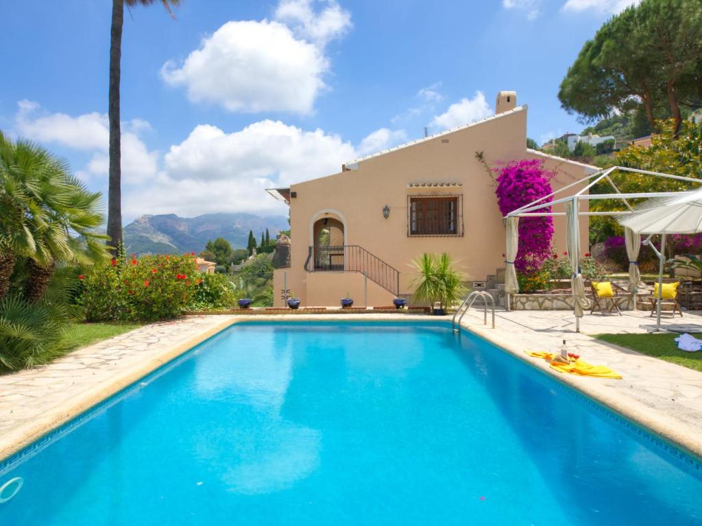Holiday Home Villa Sunrise by Interhome