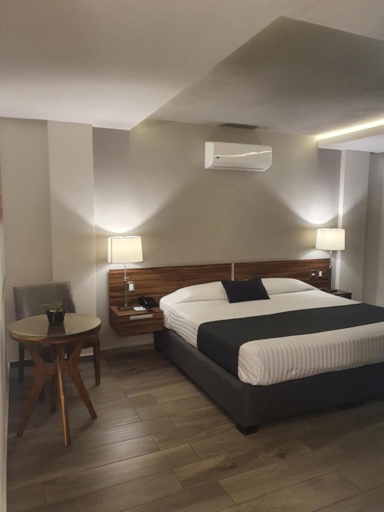 Estanza Hotel & Suites photo 1