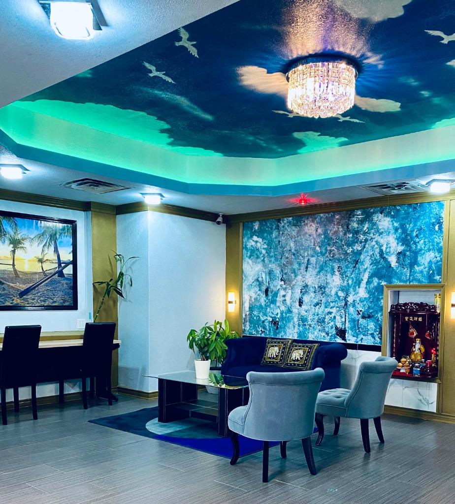 R Nite Star Inn and Suites -Home of the Cowboys & Rangers photo 1