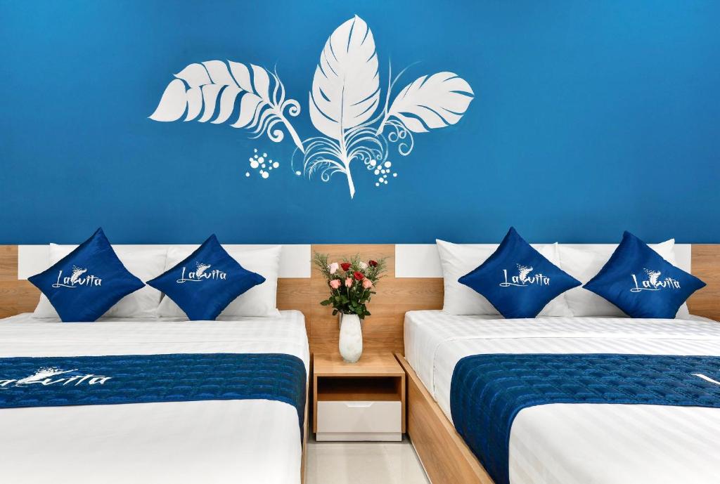 Четырехместный (Четырехместный номер с душем), La Vita Hotel