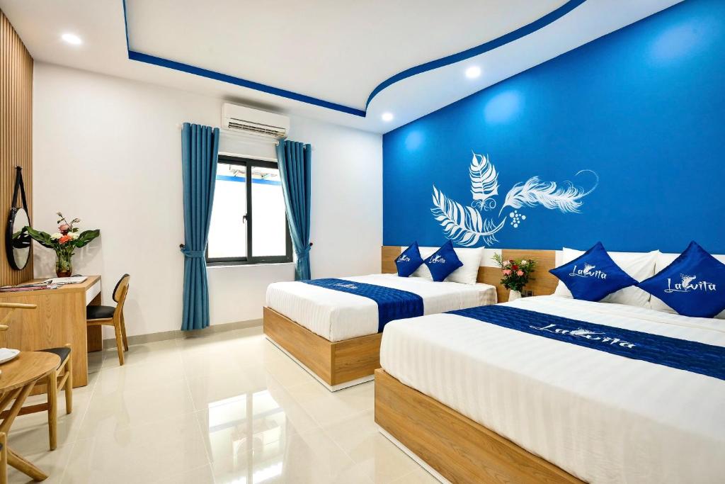 Четырехместный (Четырехместный номер с душем), La Vita Hotel