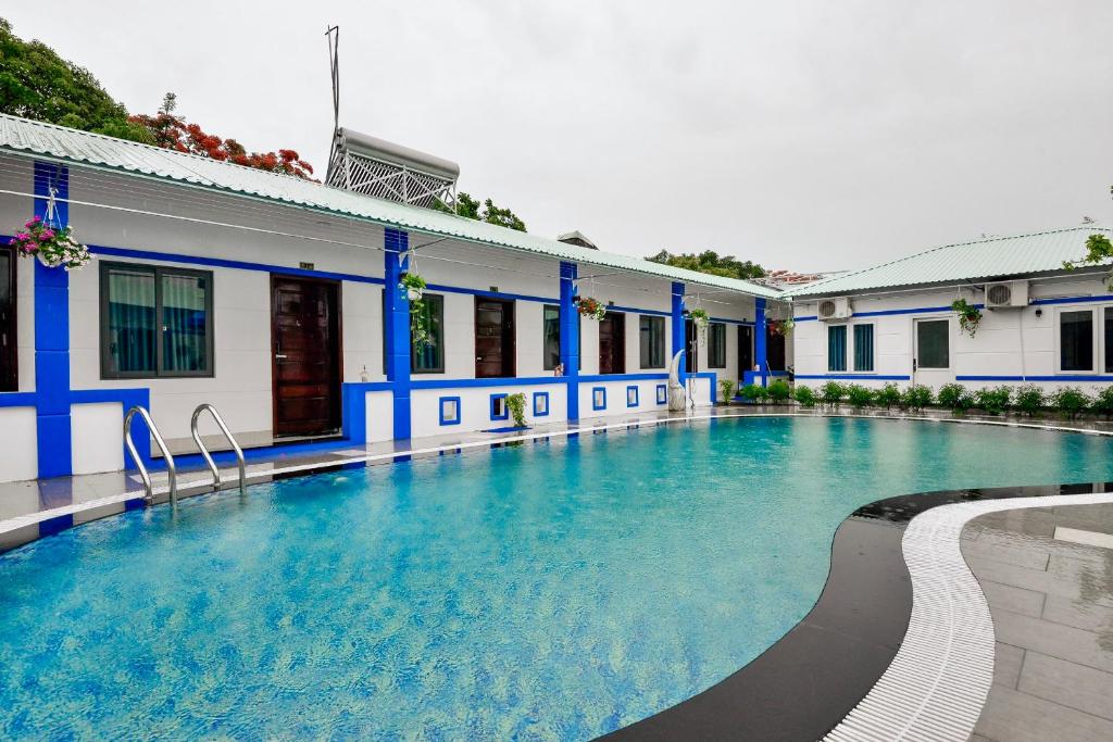 Трехместный (Трехместный номер с душем), La Vita Hotel