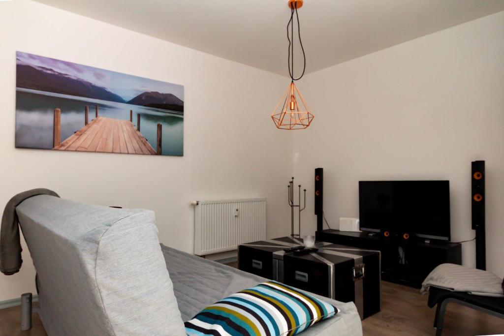 Ferienwohnung Zschopau für Sie vollausgestattet mit Boxspringbett Netflix uvm photo 3