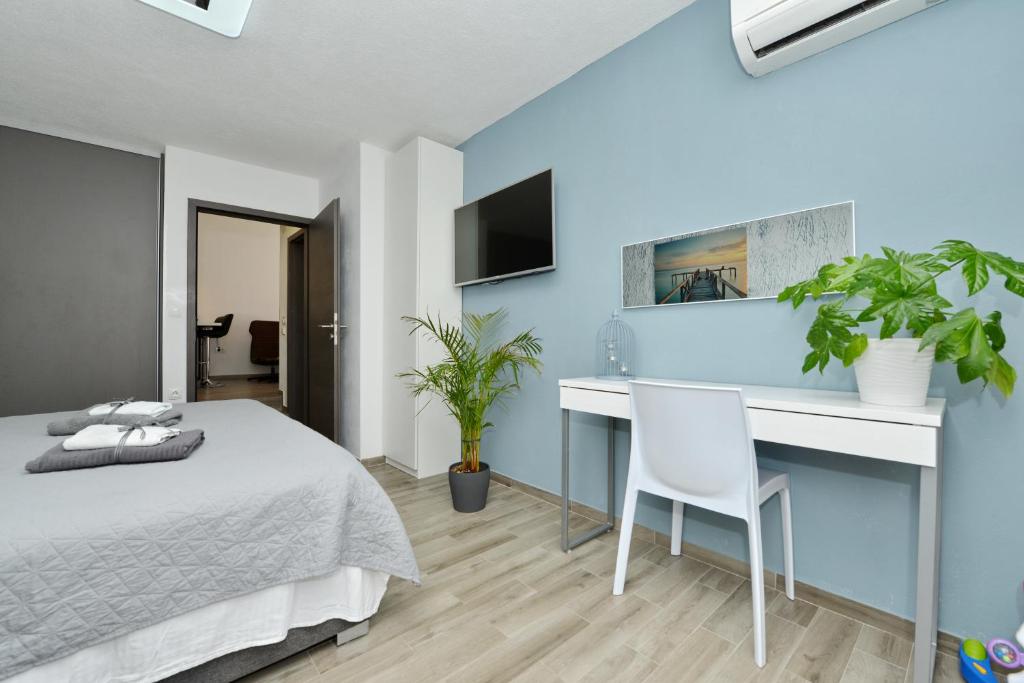 POP&ROCK HOLIDAY HOUSE ZADAR photo 2
