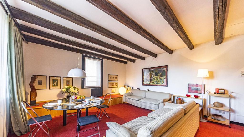 Penthouse Accademia photo 1