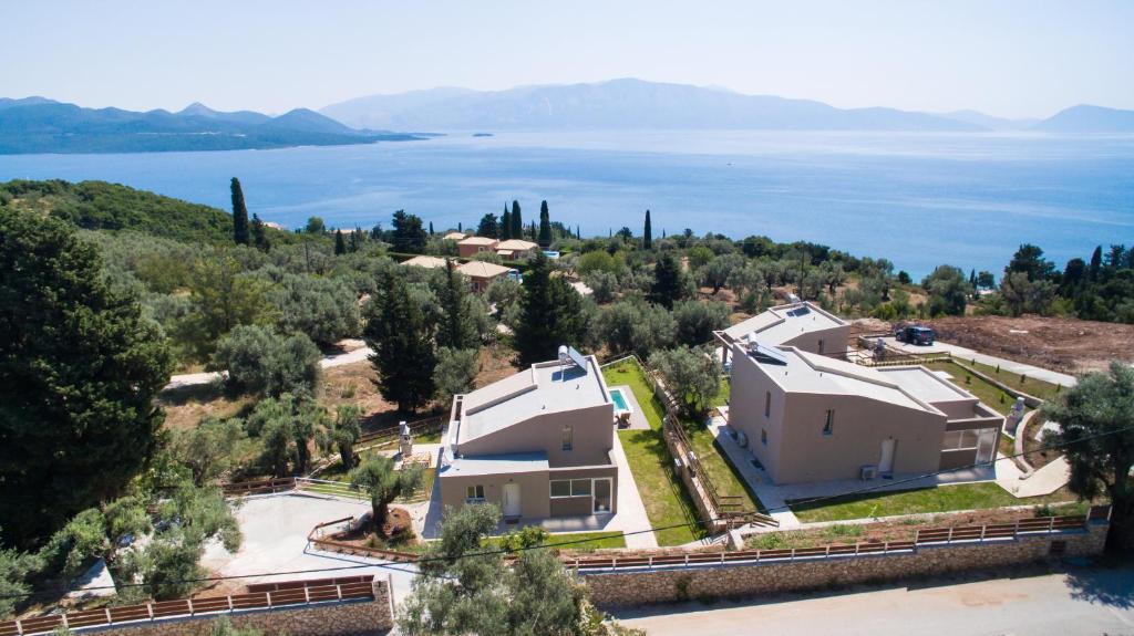 ANATOLI VILLAS photo 2
