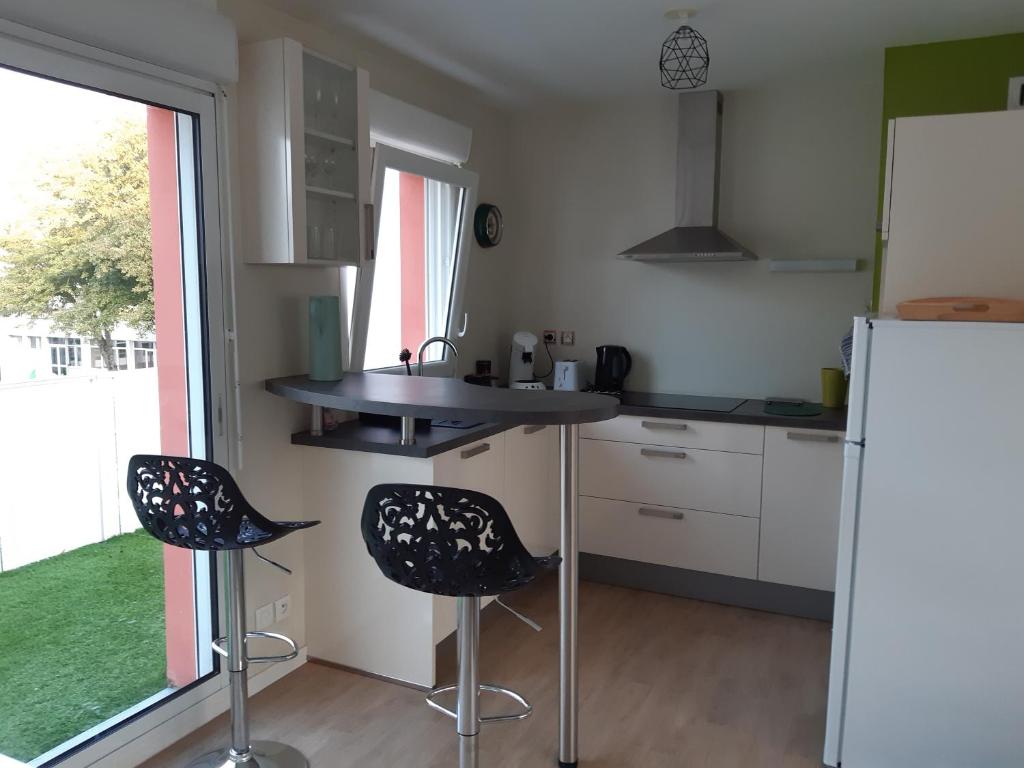 RESIDENCE APPART CENTRE VILLE LORIENT Calme Garage photo 3
