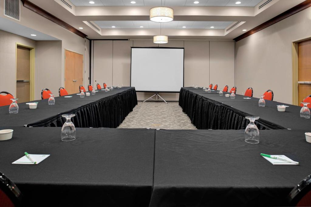 Holiday Inn Hotel & Suites Lima, an IHG Hotel photo 4