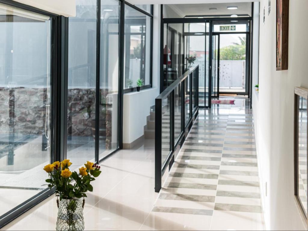 Elizabeth House photo 2