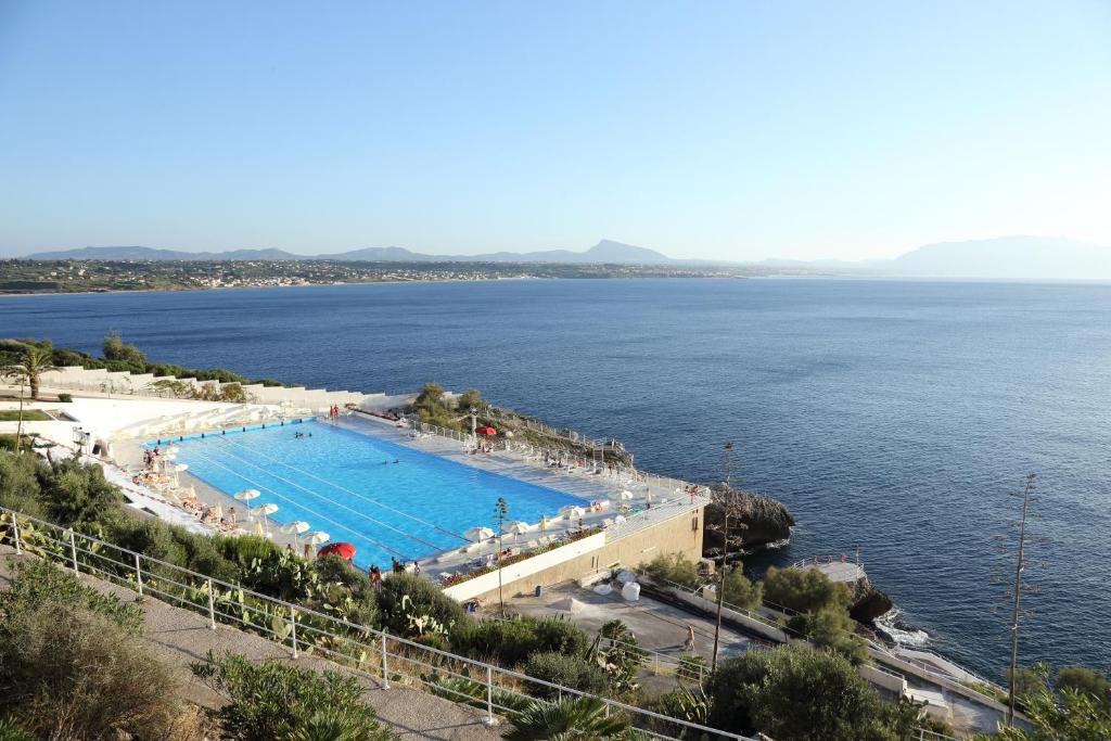 Perla Del Golfo Resort photo 2