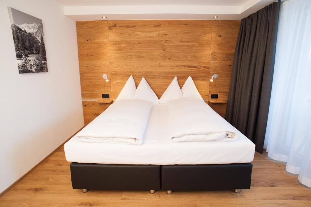 Elite Alpine Lodge - Apart & Breakfast photo 2
