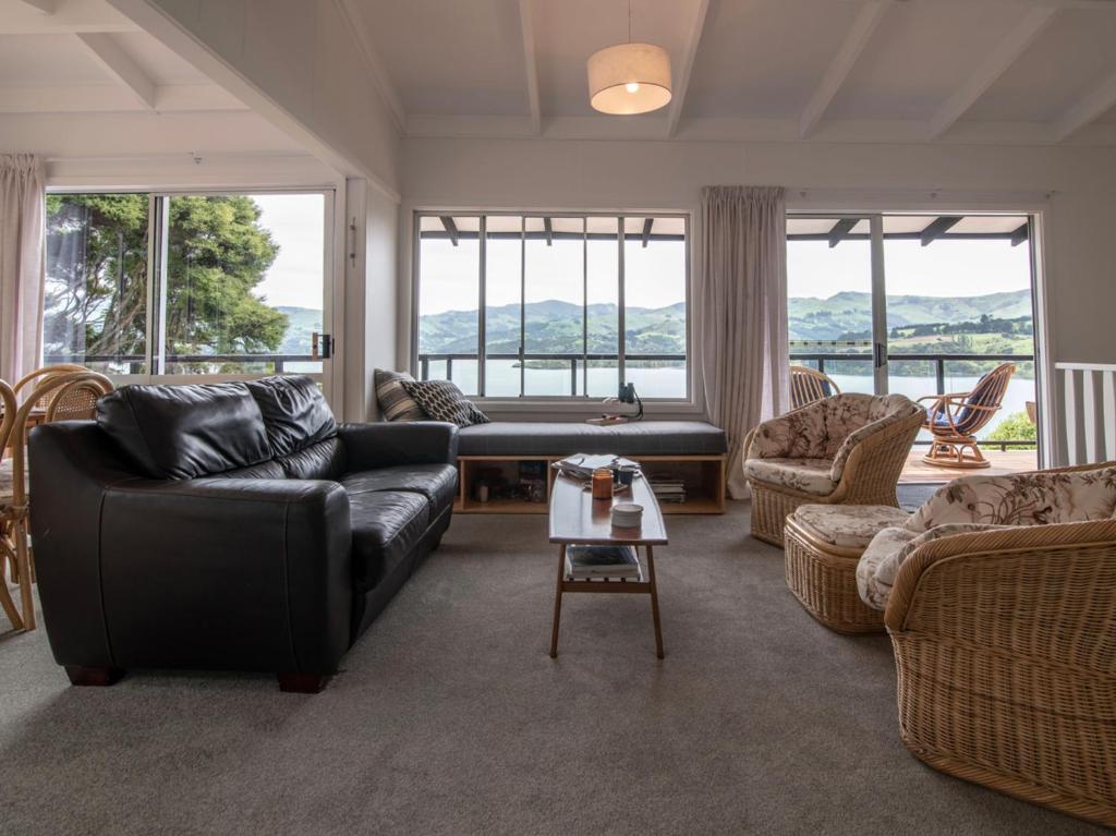 Kingfisher's Perch - Takamatua Holiday Home photo 2