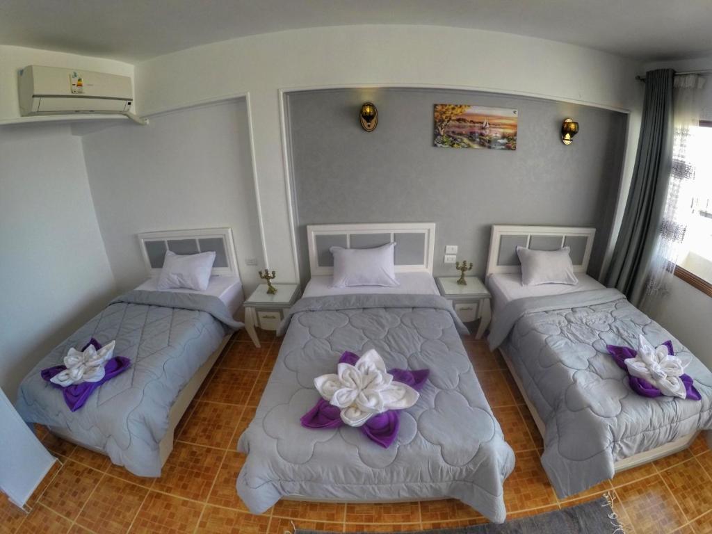 Трехместный (Улучшенный трехместный номер с видом на море), Golden Heights Resort