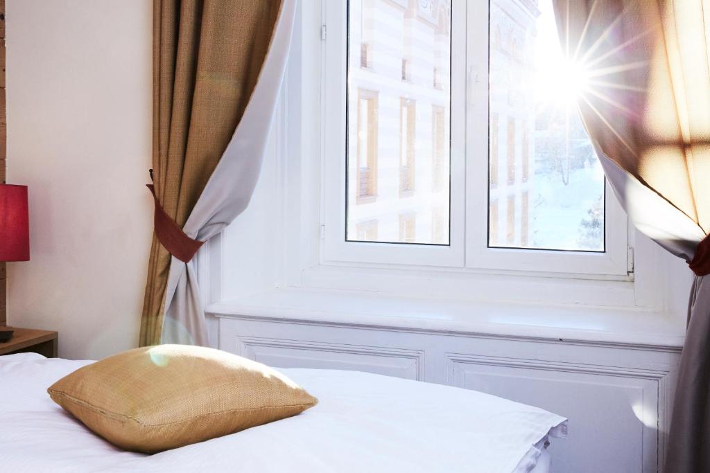 Maloja Palace Suites CO2-Neutral - Tap to explore photos