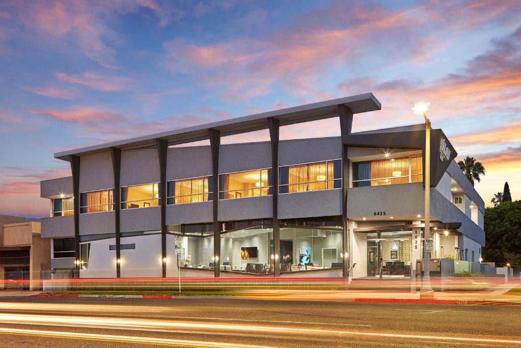 Elan Hotel image