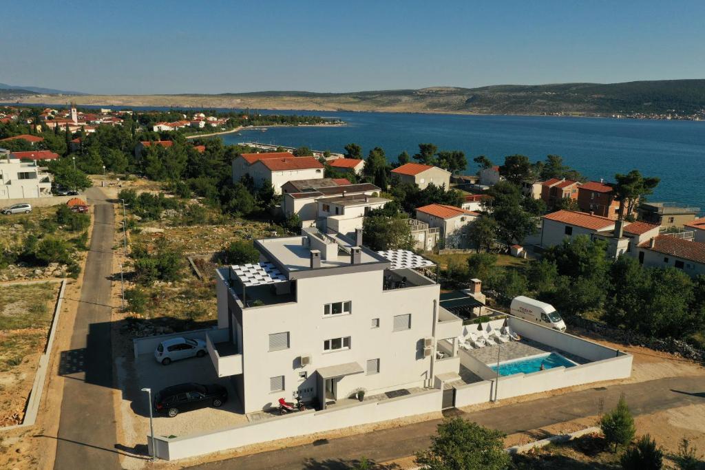 Villa Silver photo 3