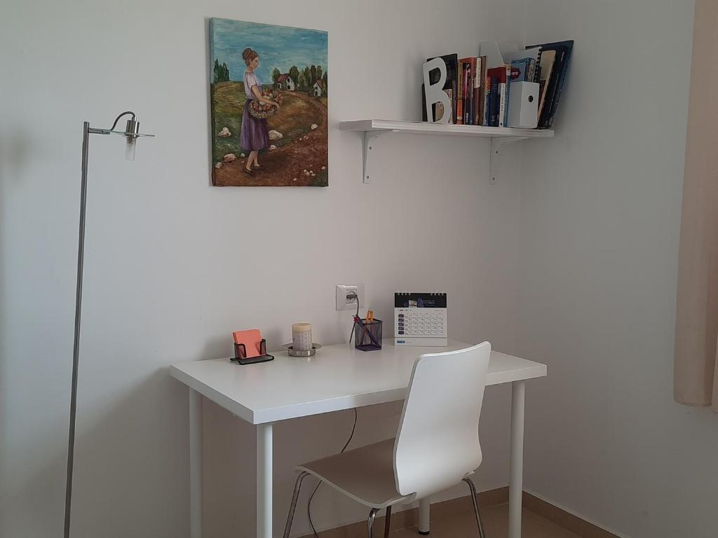 The Shining Star -A beautiful 3 bedroom apartment photo 3