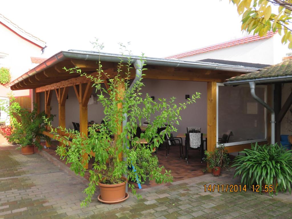Gasthaus und Pension Zum Biber photo 2