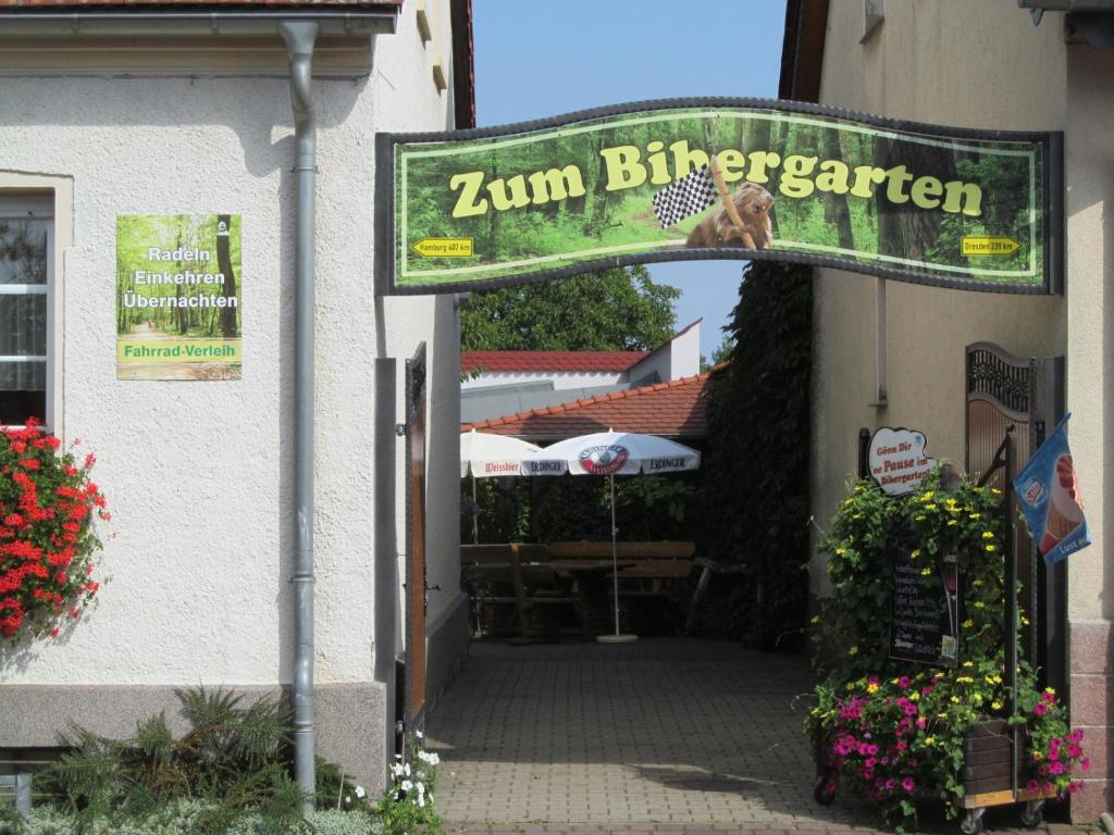 Gasthaus und Pension Zum Biber photo 1