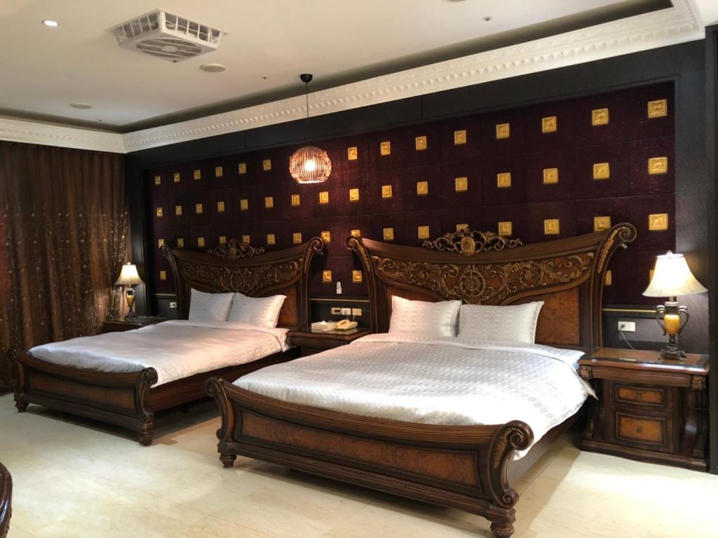 Royal Garden Motel - Chiayi Branch photo 1