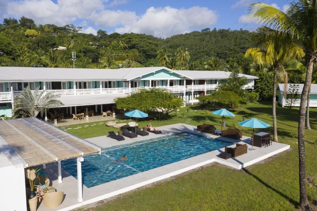 Raiatea Lodge Hotel photo 1