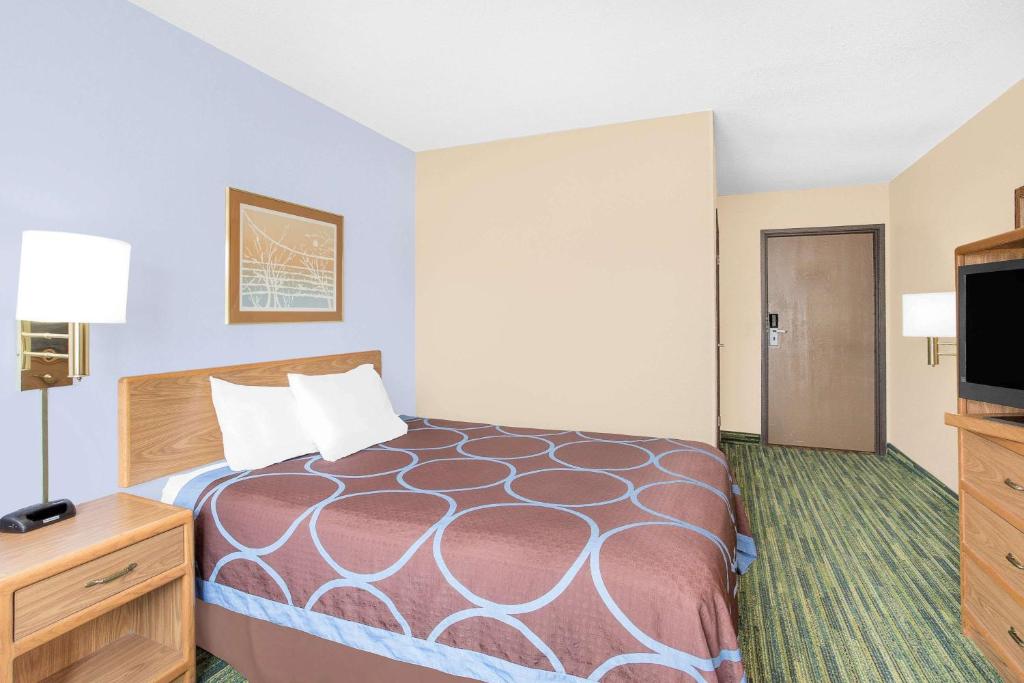 Boarders Inn & Suites by Cobblestone Hotels Waterloo Cedar Falls photo 3