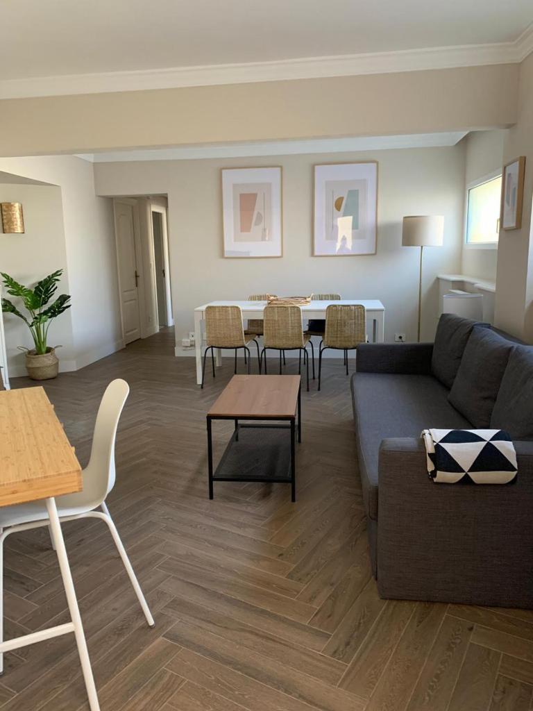 Apt in Neguri, 5 min from the beach & metro - Tap to explore photos