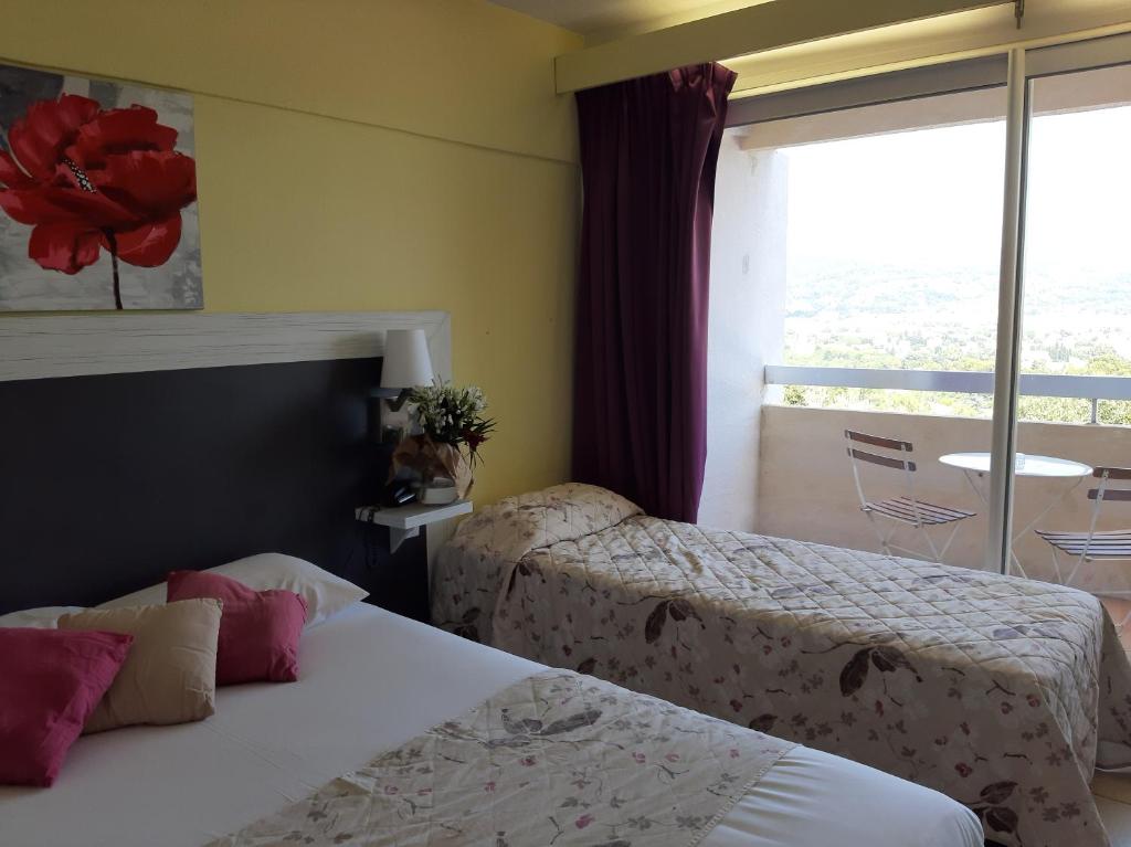 Logis Hotel Le Col De L'ange photo 3