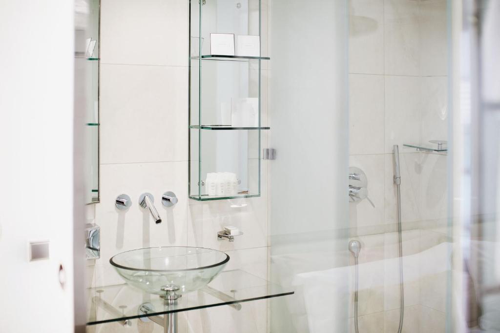 Двухместный (Signature Double Room with Shower), Hotel Josef