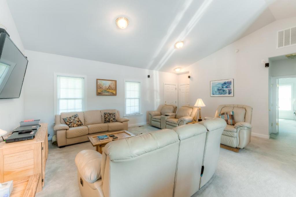 A Home Away photo 3