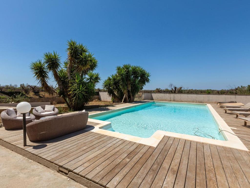 Belvilla by OYO Pool Villa Torre San Giovanni photo 2