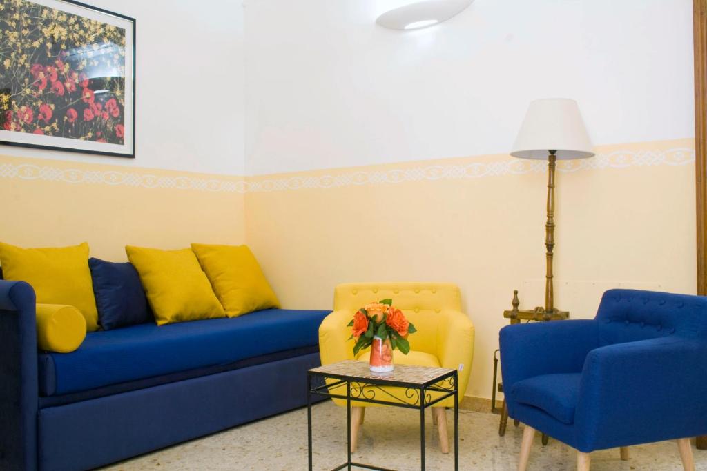Residenza Santa Lucia B&B - Tap to explore photos