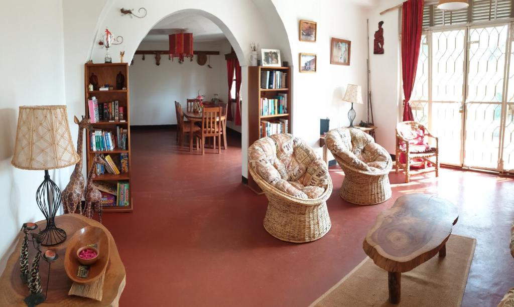 Alison & Dave's Guesthouse photo 2