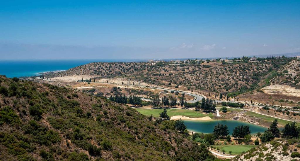 3 bedroom Villa Melandra with private pool and sea views, Aphrodite Hills Resort photo 2