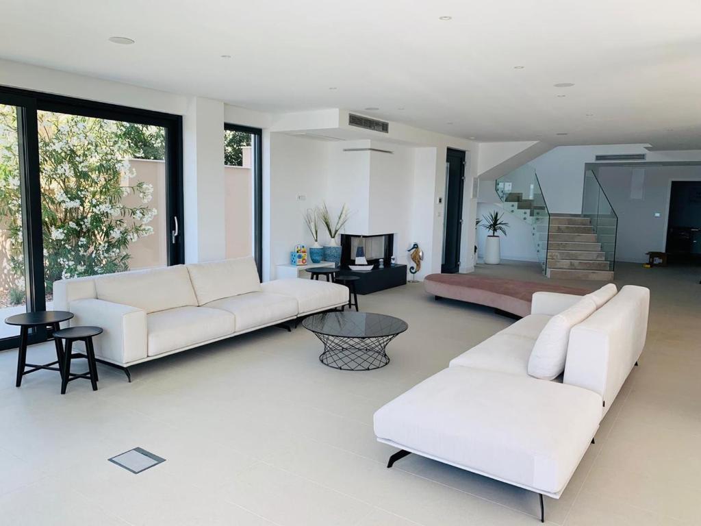 Villa Colomba a luxury villa in Brela, seafront photo 3