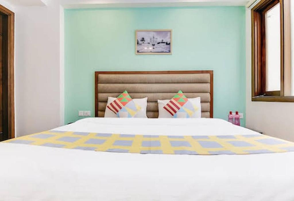 Двухместный (Двухместный номер Делюкс с 1 кроватью), Downtown Travelodge