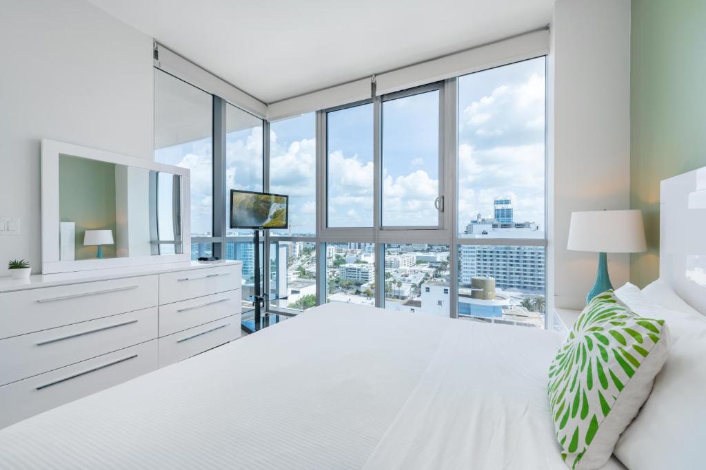 Апартаменты (Апартаменты с 1 спальней — Верхний этаж, вид на город), Bluebird Suites Monte Carlo Miami Beach