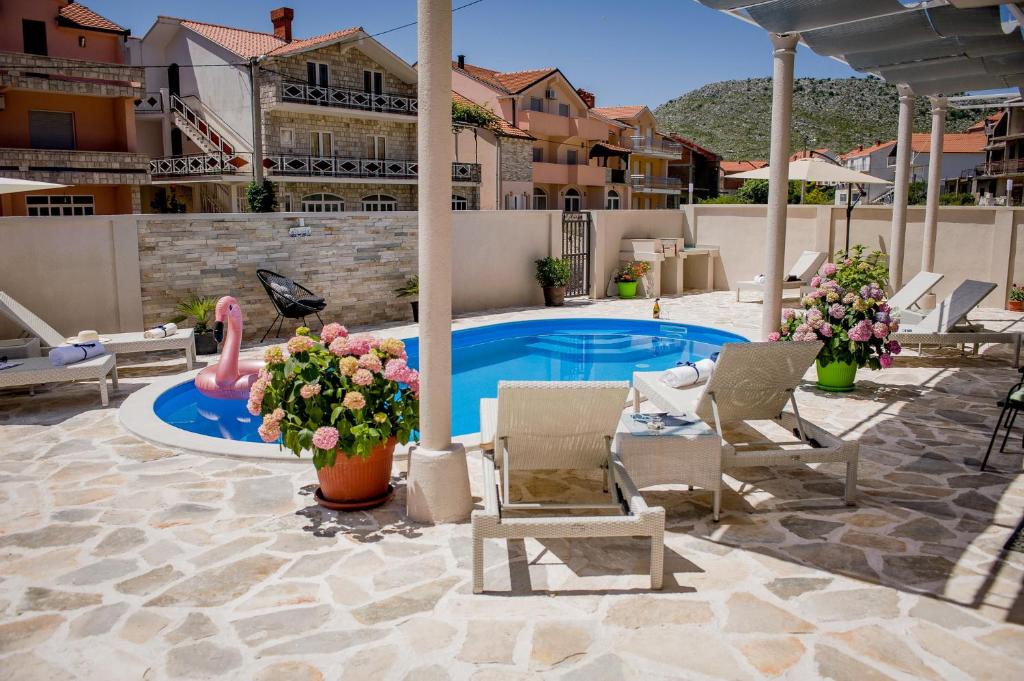Villa Branka apartments near Dubrovnik with Pool photo 1