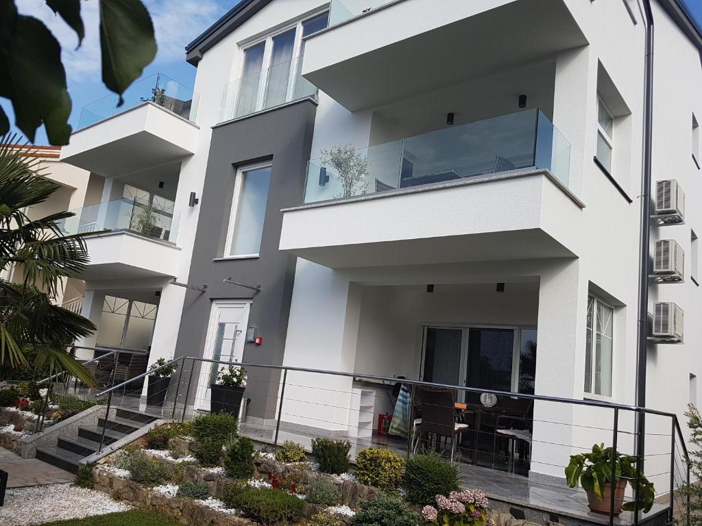 Villa Jeka, Malinska, Krk photo 3