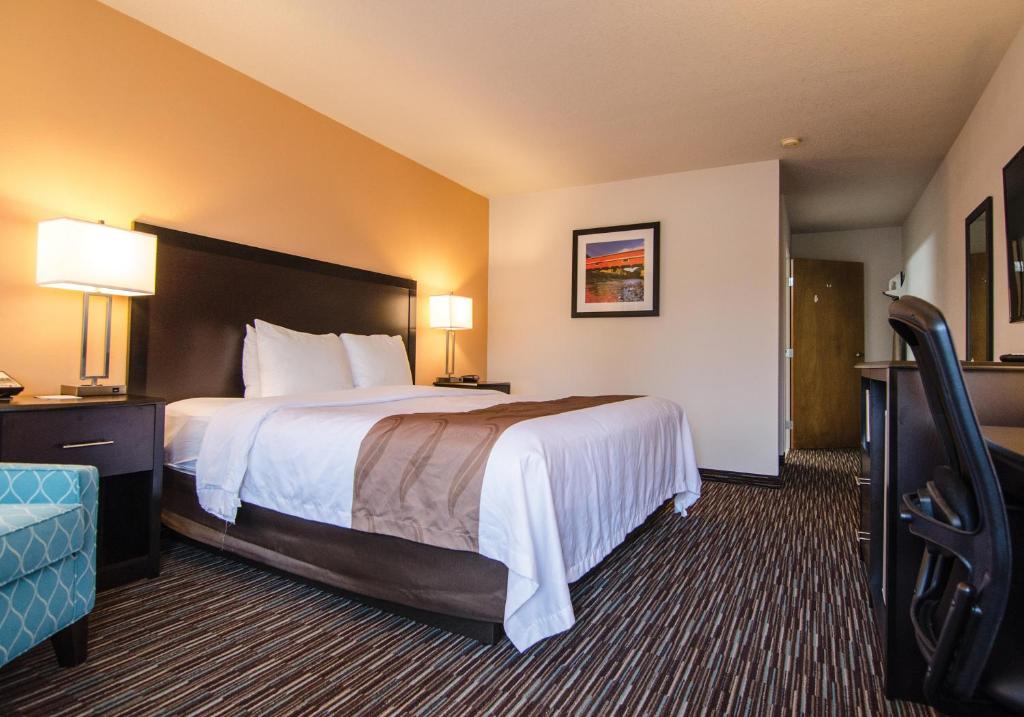 Cottage Grove Inn image