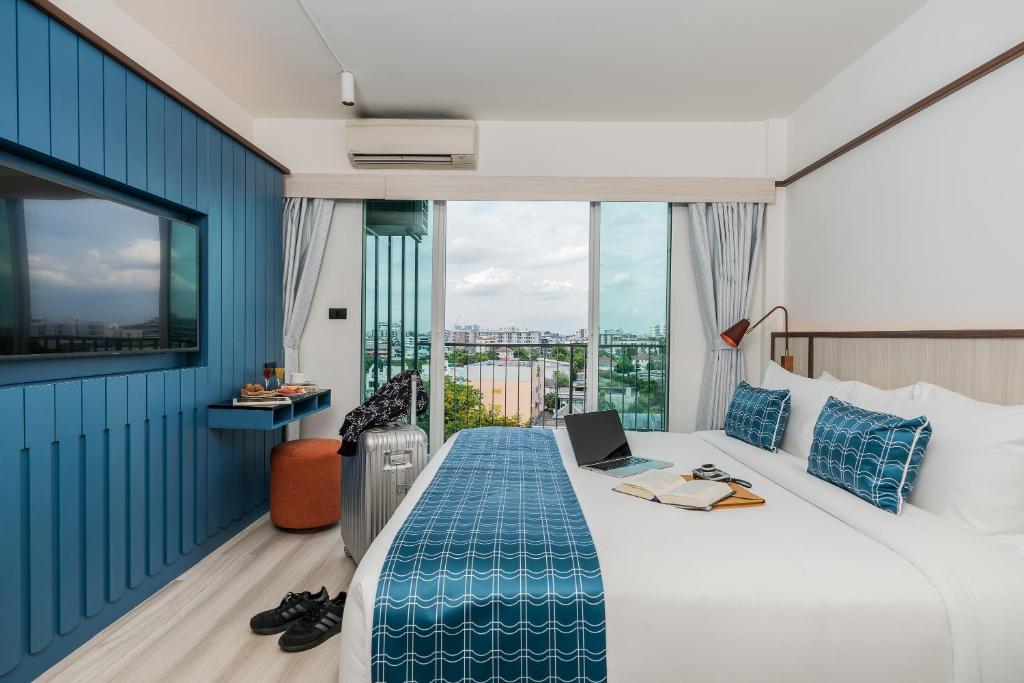 Сьюит (Люкс с балконом), Отель At Mind Executive Suites