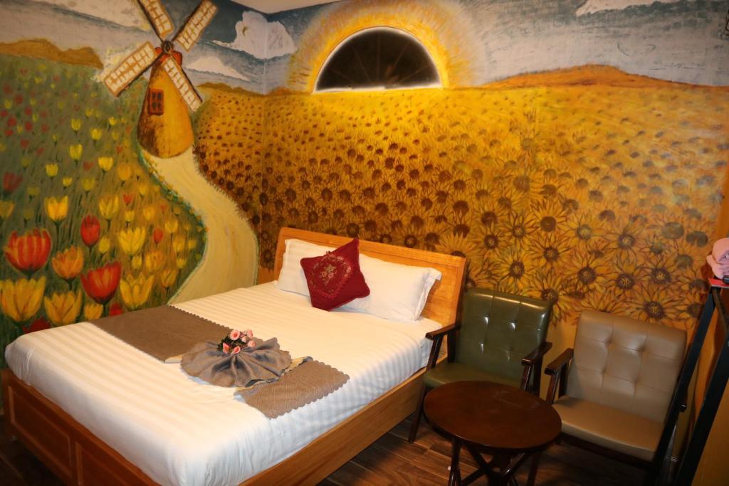 Redhouse Backpacker Hostel